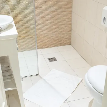 酒店 Artistic Blloku 地拉那