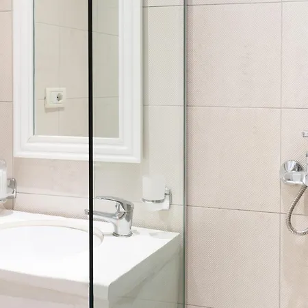 酒店 Artistic Blloku 3*