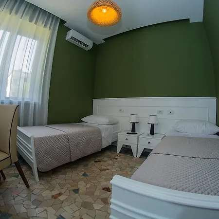 Artistic Blloku 地拉那