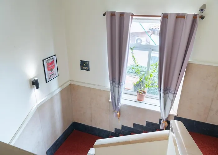 Artistic Blloku Szálloda Tirana