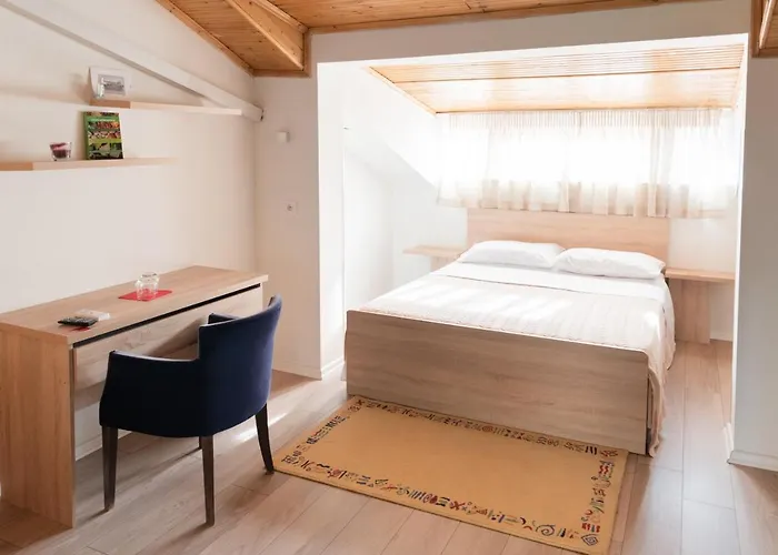 Artistic Blloku 3* Tirana