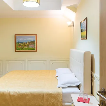 Otel Artistic Blloku Tiran