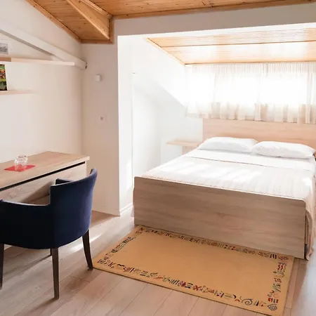 Artistic Blloku 3* Tirana