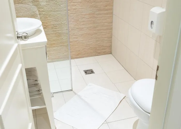 호텔 Artistic Blloku 티라나